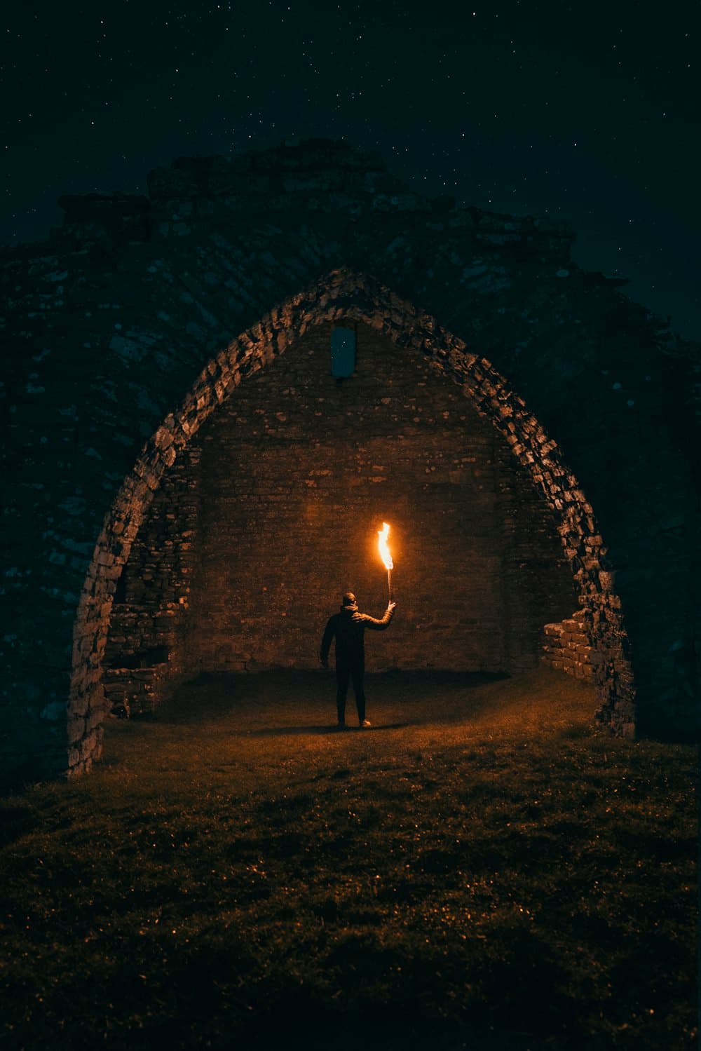 මායාකාරියගේ ශාපය